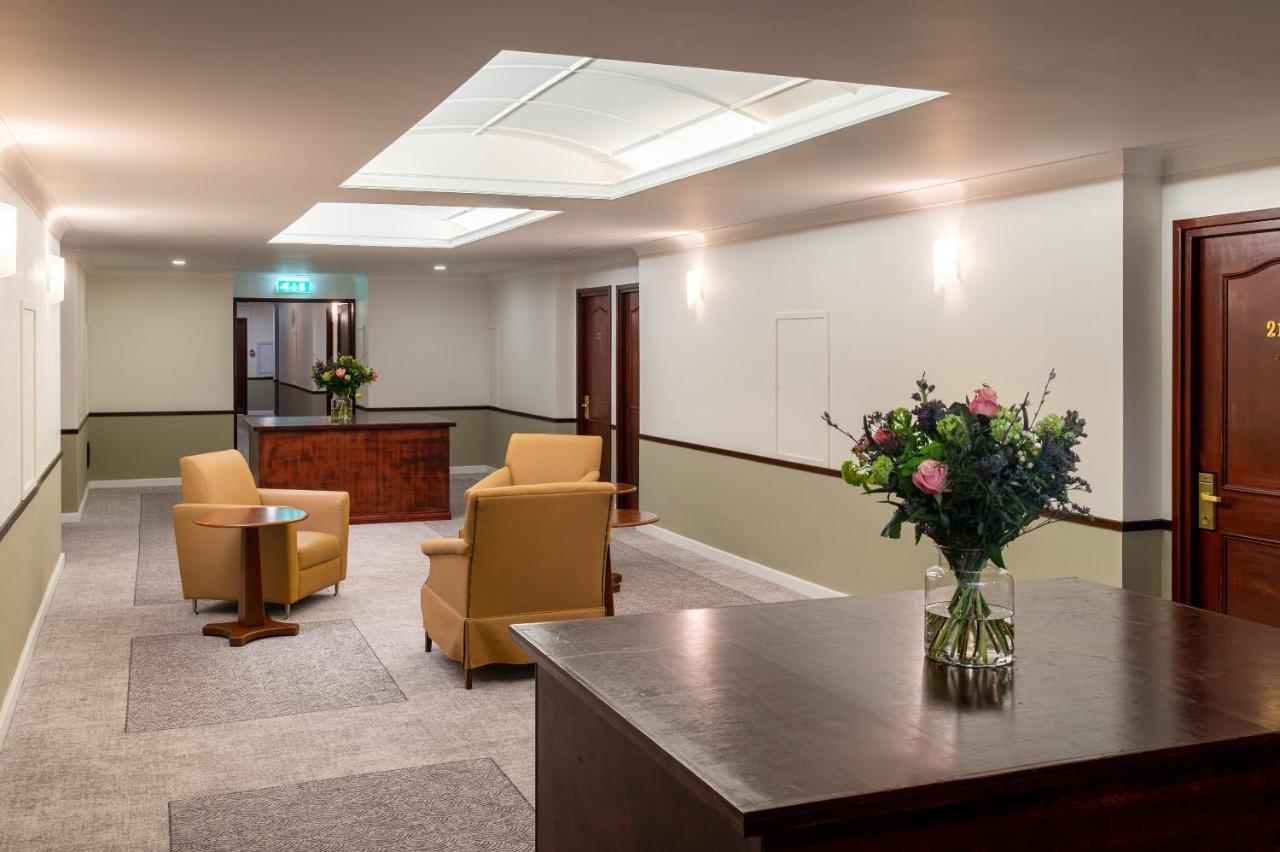 Copthorne Effingham Gatwick Hotel Ngoại thất bức ảnh